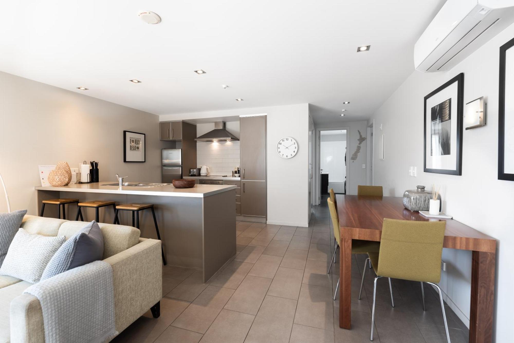 Paihia 2 Bedroom Apartment With Pool Eksteriør billede
